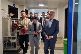 تقدیر رئیس دانشگاه علوم پزشکی گیلان از دندانپزشکان کلینیک دندانپزشکی